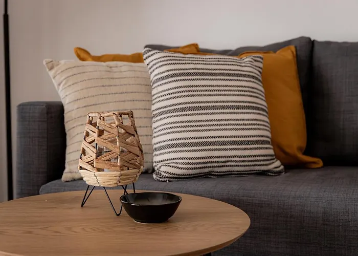 Come4Stay Passau - Apartment Seidenhof I Voll Ausgestattete Kueche I Balkon I Badezimmer